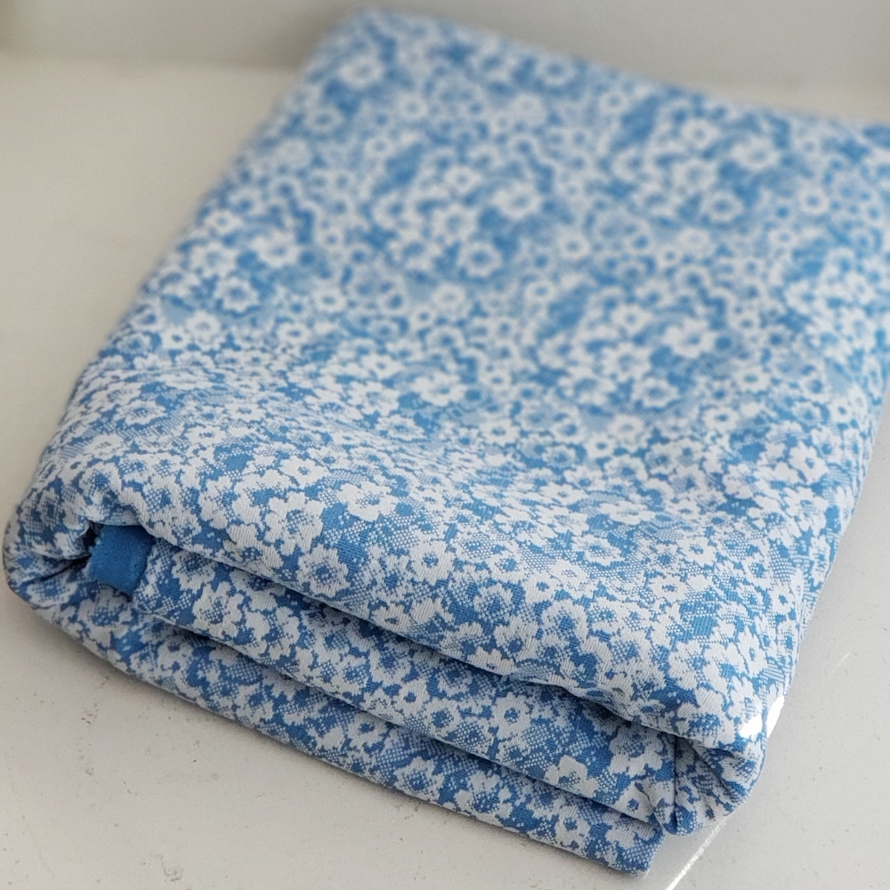 Vintage 1960s 1970s Baby Blue White Floral Polyester Fabric 60" Wide #84 - Picture 2 of 14